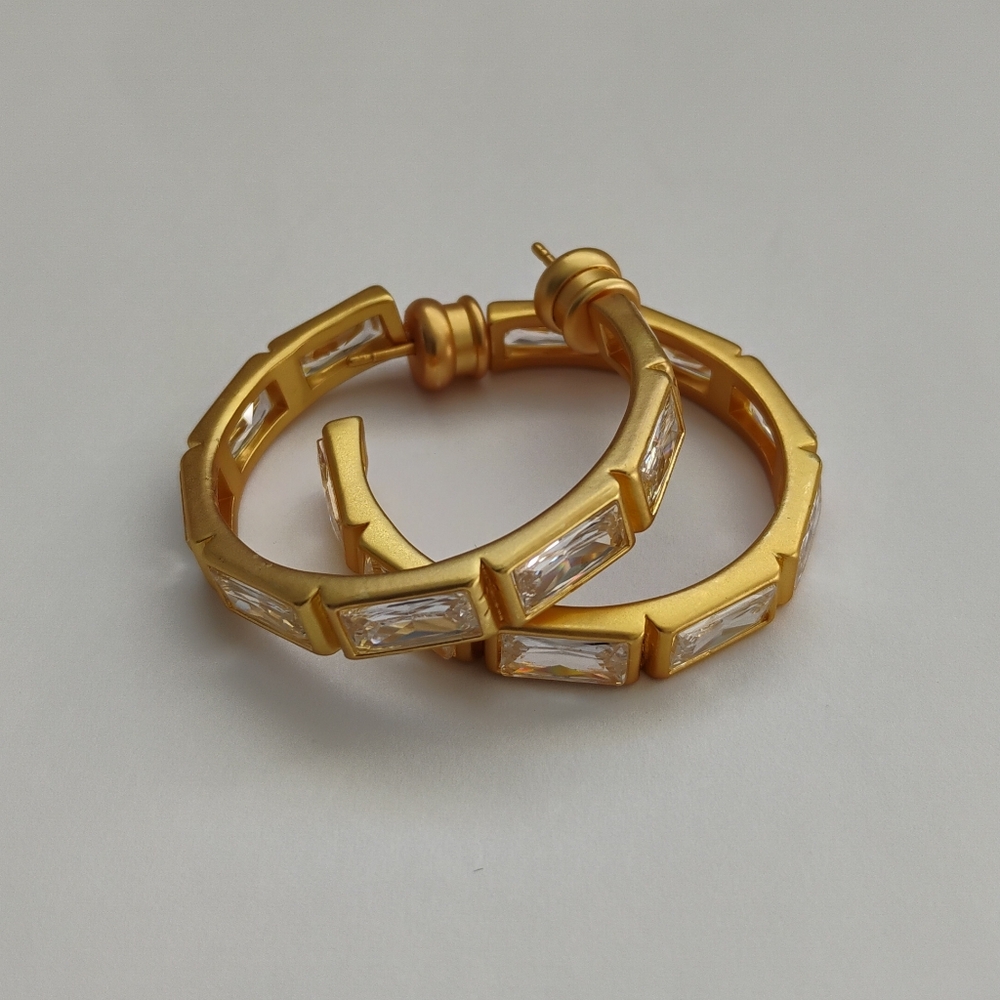 Julie Vos Antonia Hoop Earring - Picture 5 of 5